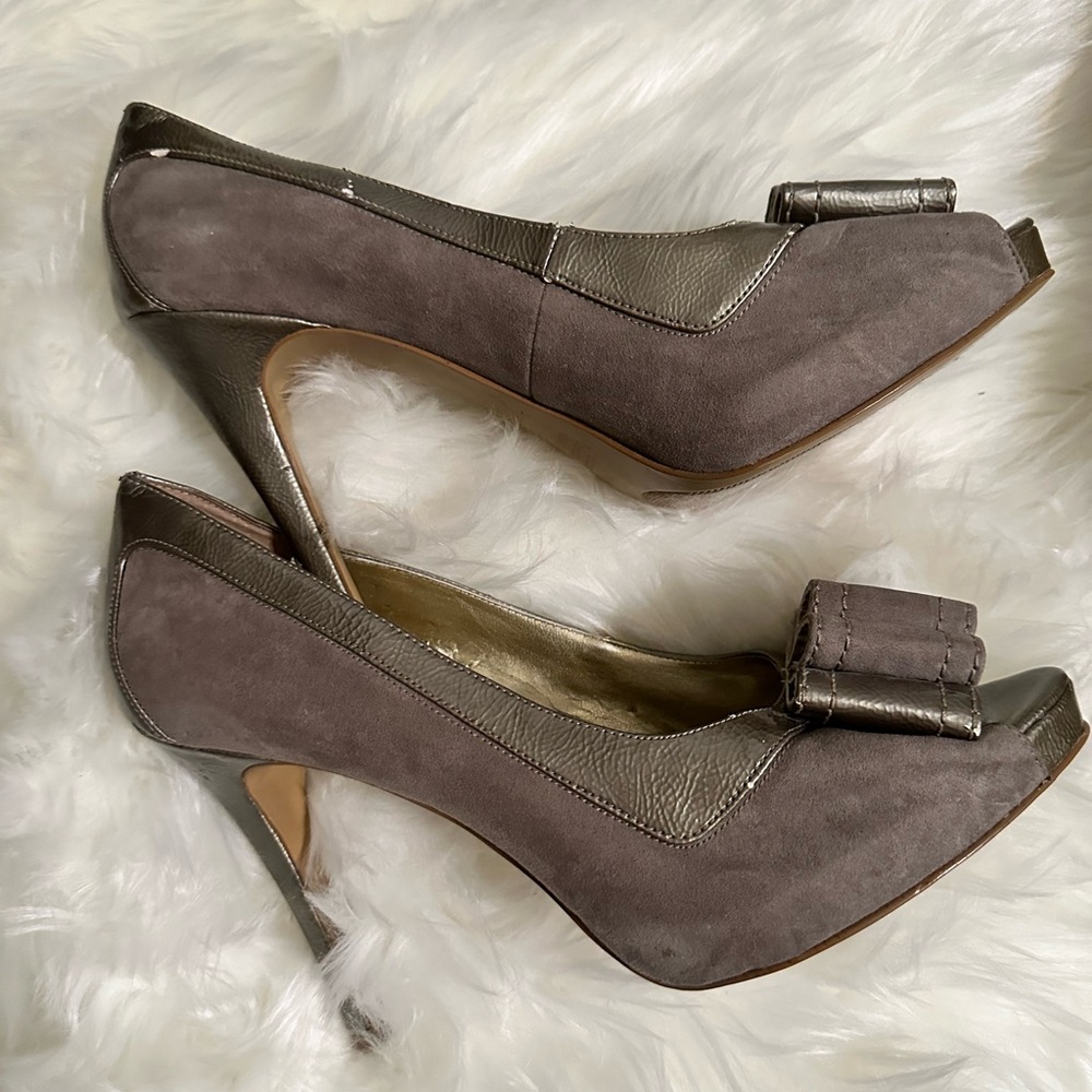 Metallic Heels - Picture 3 of 8